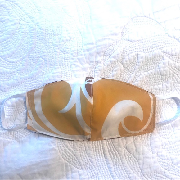 Made in Hawaii Full coverage Large face mask😷 - Picture 3 of 6
